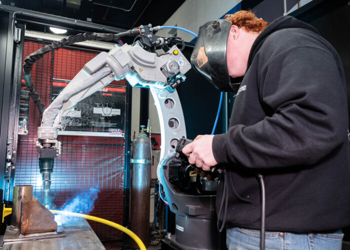 Robotic welding system entrusted to Pennsylvania College of Technology